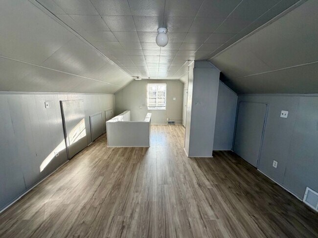 Photo - For Lease: Totally Updated 3 Bedroom 1 Bath Welcome Section 8 Call 313-429-3244 KPM Detroit