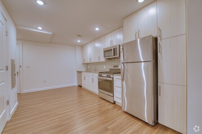 Building Photo - 957 Broadway Unit 208 Rental