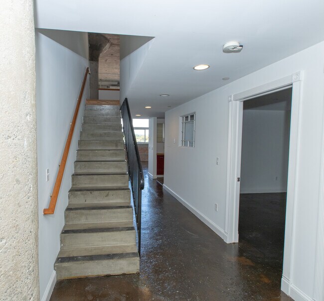 Photo - 1429 Park St