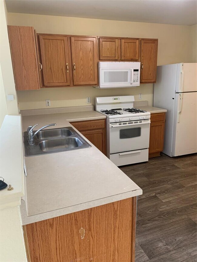 Photo - 11904 Lima Dr