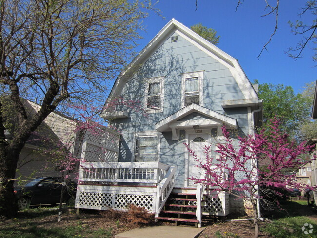 Building Photo - 1339 Vermont St Unit 2 Rental