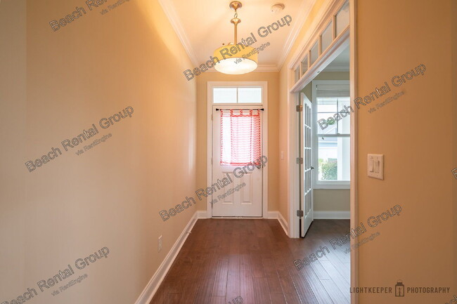 Photo - 121 Champions Village Dr