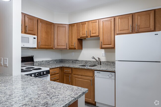 2BR, 1BA - 840SF - Babcock-Parkman Apartments