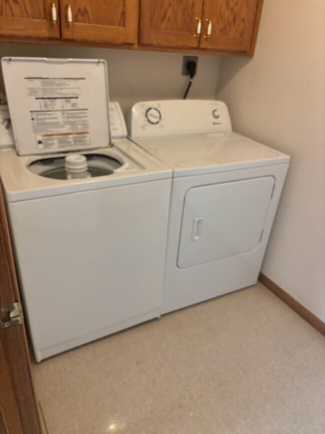 Photo - 1535 SW Washburn Ave