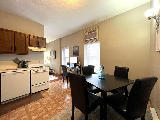 Photo - 88 Broadway Unit 2