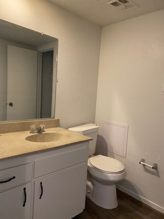 Photo - 4711 58th St Unidad A