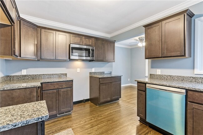 Photo - 747 Britton Rd