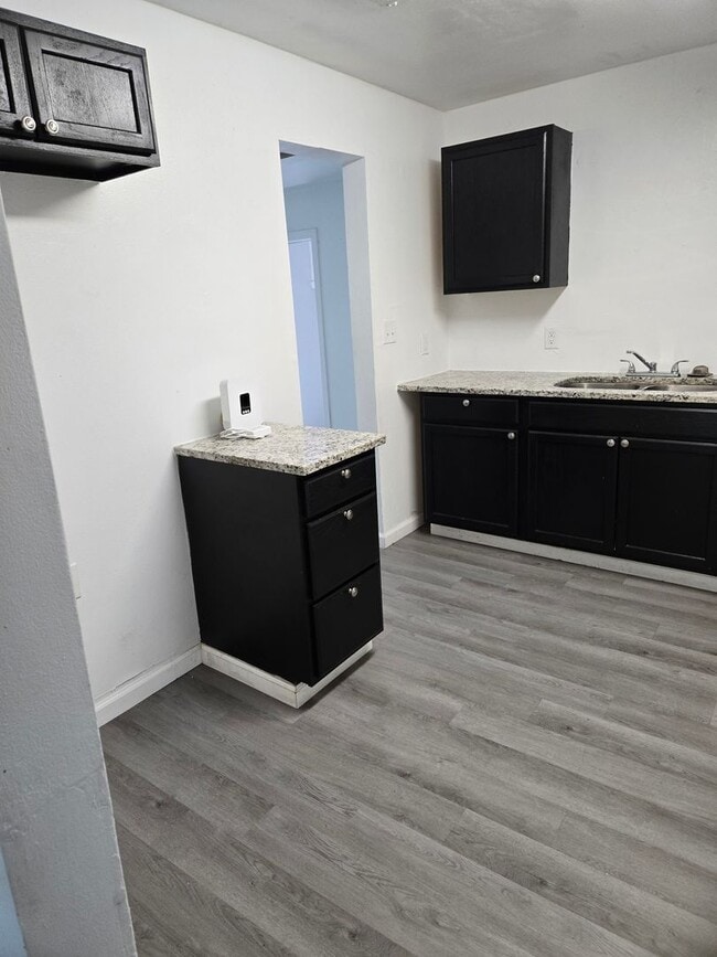 Photo - Spacious 4-Bedroom Home with Large Fenced Yard in a Quiet Neighborhood