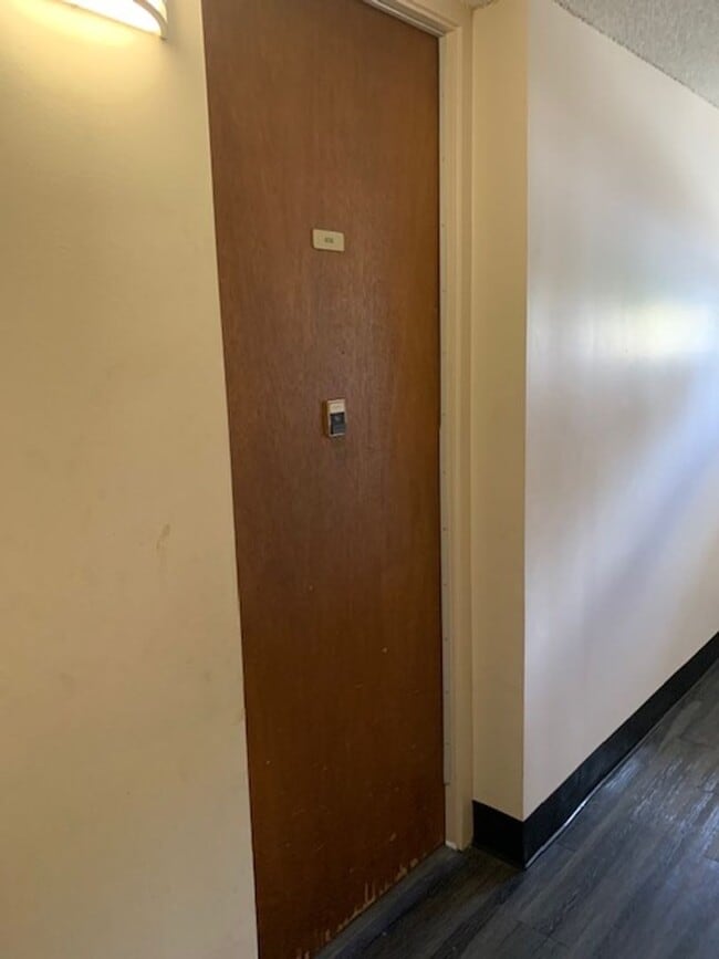 Photo - Lilikoi Building (Salt Lake) 1 bedroom, 1 ...