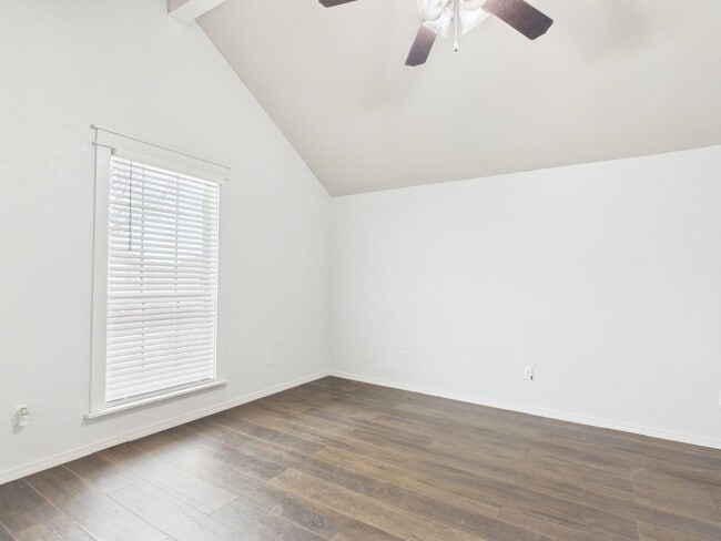 Photo - 4/2/2 in City View!