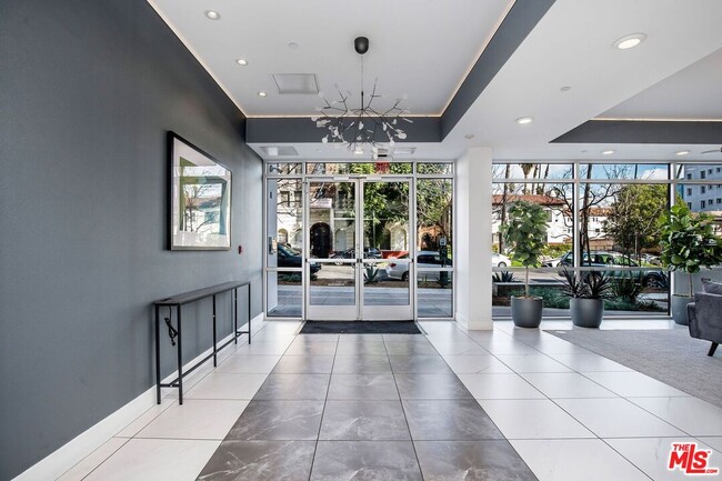 Photo - 453 S Kenmore Ave Unit 301