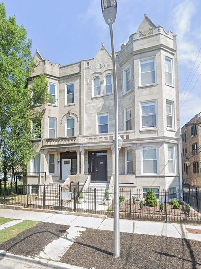 Building Photo - 438 E 49th St Unit 3