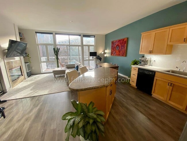 Photo - Stylish Capitol Hill Loft Condo w/ Floor-to-Ceiling Windows, Gas Fireplace Unit 605