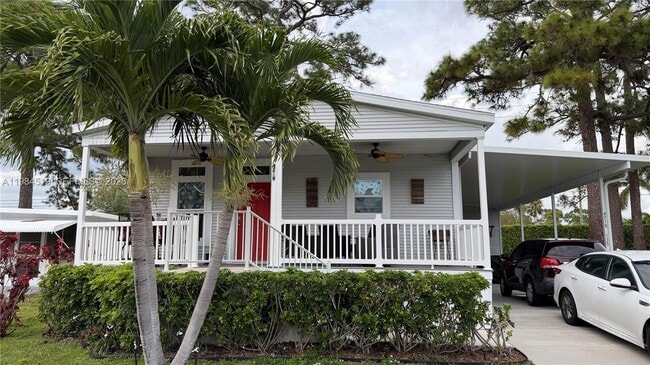 Building Photo - 4219 Royal Manor Blvd