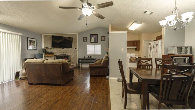 Photo - 5718 Champions Hill Dr