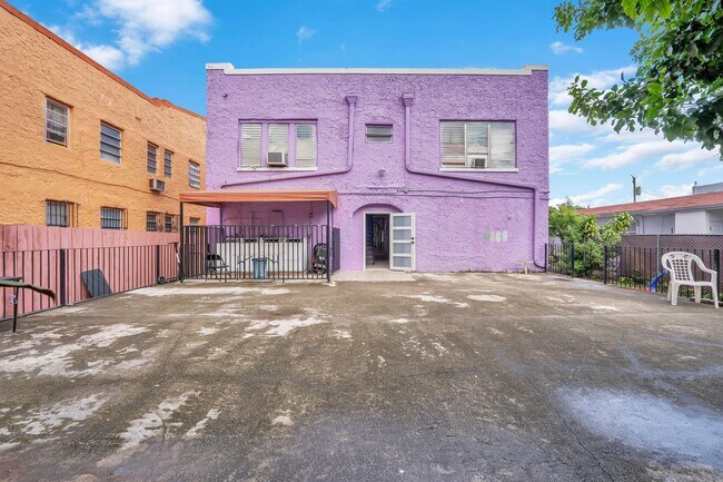 Photo - 1554 SW 5th St Unit 11c