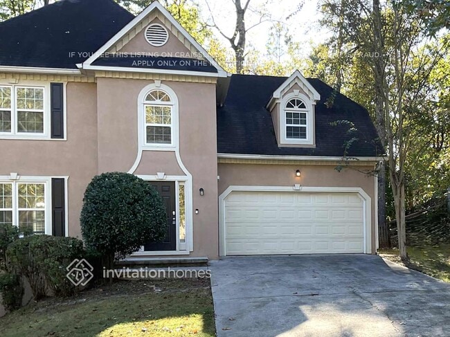 Building Photo - 225 Tennis Ct Ln