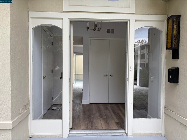 Photo - 2017 Pine Knoll Dr Unit 4