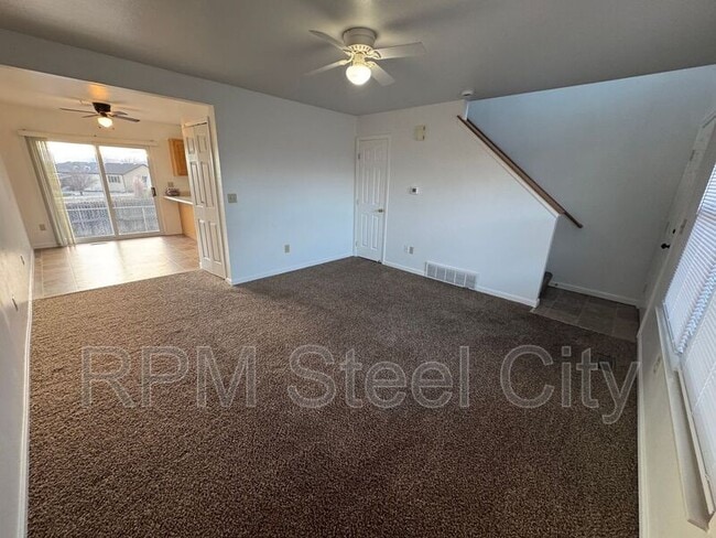 Photo - 498-498 W Bellflower Dr