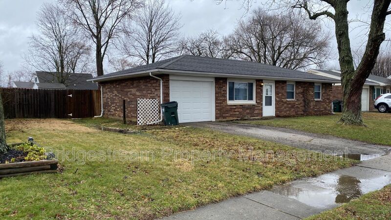 Photo - 2507 Foxchase Ct W