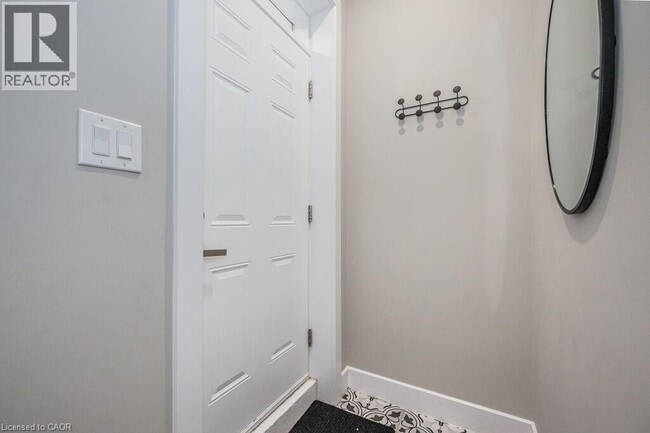 Photo - 543 Dunbar Rd