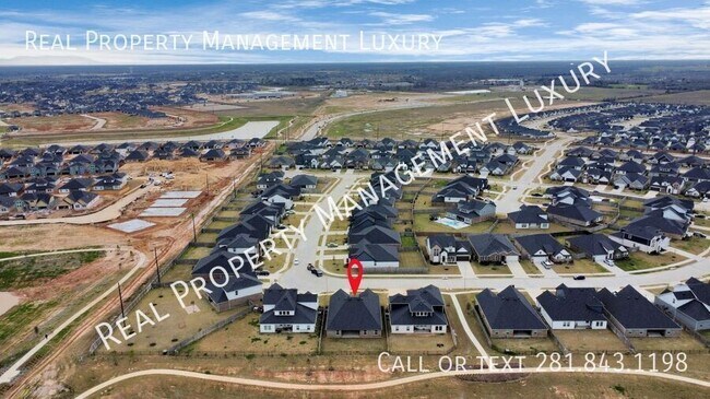 Photo - 31306 Hexan Hts Ln
