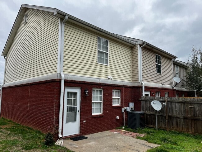 Photo - 6 Princeton Pl Dr