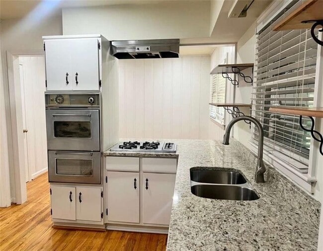 Photo - 2560 Wood Valley Dr