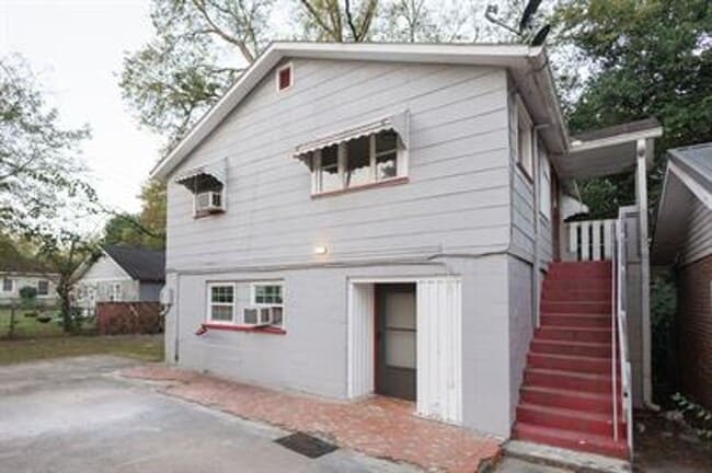 Building Photo - 1347 Bailey Ave Unit A Rental