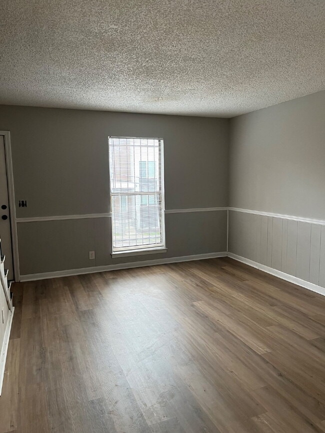 Photo - 2 Bedrooms 1 1/2 Baths Townhouse Minutes To Downtown Nashville, Tn