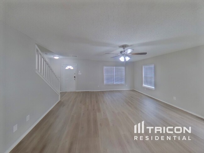 Photo - 2208 Capstan Dr