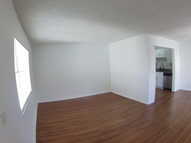 Photo - 759 Normandy Trail