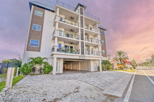 Building Photo - 19505 Gulf Blvd Unit 404 Rental