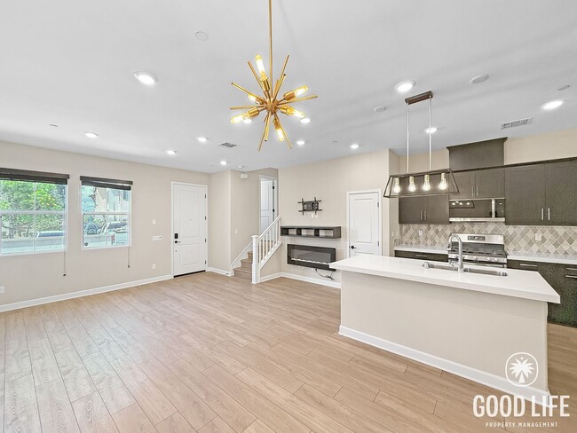 Building Photo - Bright 3BD/2.5BA Townhouse in Vista with Community Pool, In-Unit Laundry & 2-Car Garage