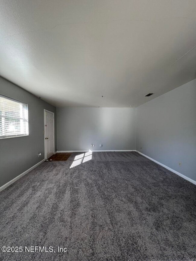 Photo - 8095 Lourdes Dr W