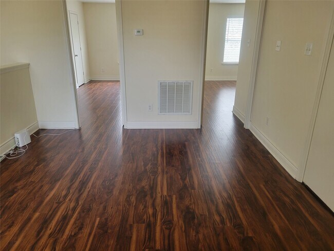 Photo - 8126 Golf Green Cir