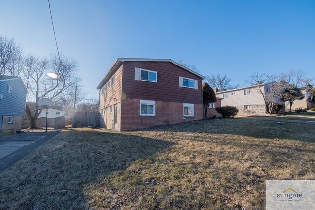 Photo - 7411 Kathydale Rd