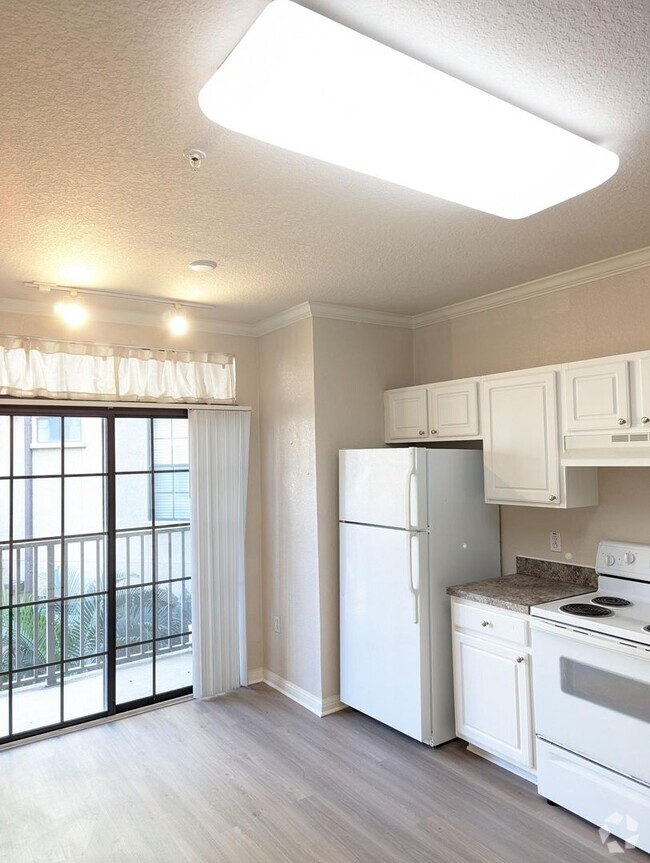 Building Photo - Spacious, Comfortable 1x1 with large balcony! Rental