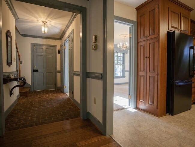 Photo - Beautiful home for rent minutes from the J...