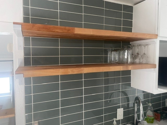 Photo - 555 Franklin Ave Unit Furnished 1BR/1BA Above-Garage Apartment