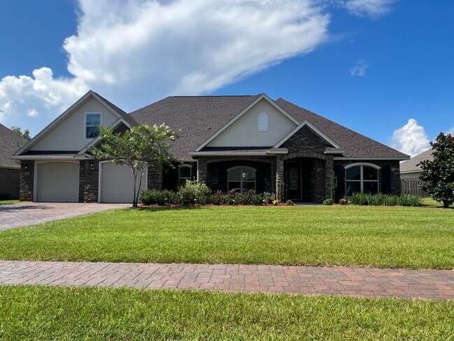 Building Photo - Gulf Breeze - Soundside Shores - 4 Bedroom, 2.5 Bathroom w/ office and lawn care included