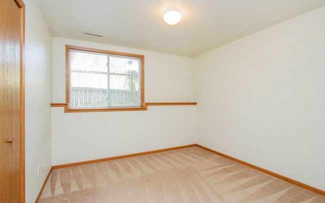 Photo - 216 S Kellogg Ave Unit 4