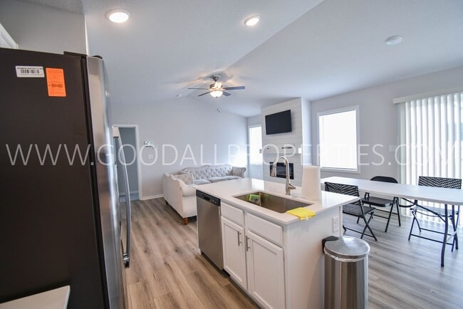 Photo - 3 Bedroom 2 Bath Home in Clive / Waukee School District