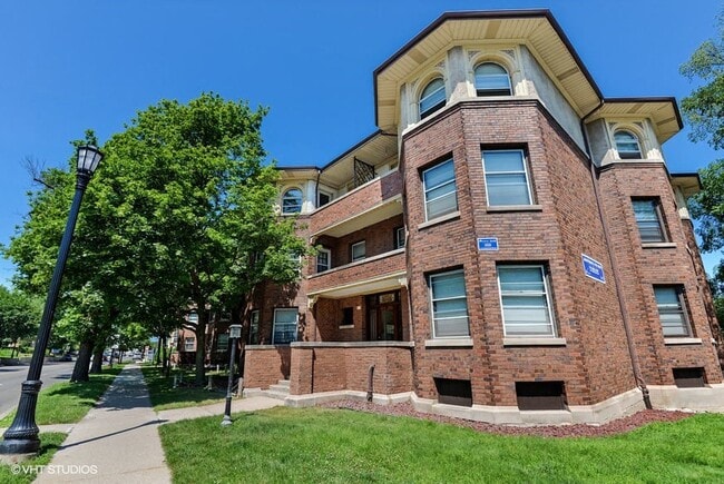 Photo - 1703-13 Ridge Ave.