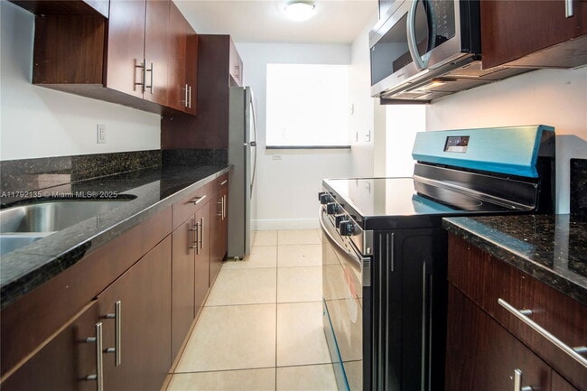 Photo - 4147 Stirling Rd Condo Unit 306