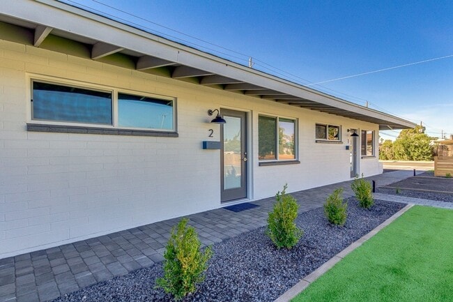 3031 N 69th Pl Unit 07