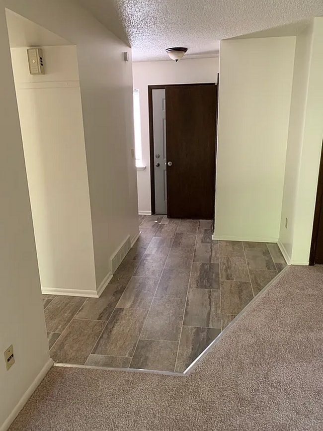 Photo - Pleasant Gunbarrel home 3/2.5/2 car