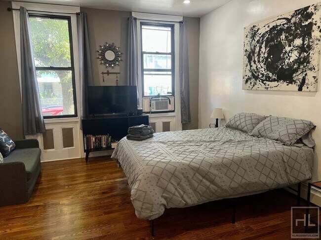 Photo - 487 Hart St Unidad 1