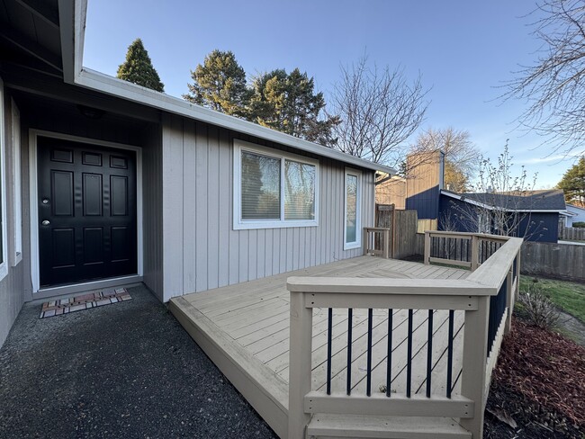 Photo - 9775 SW Robbins Dr