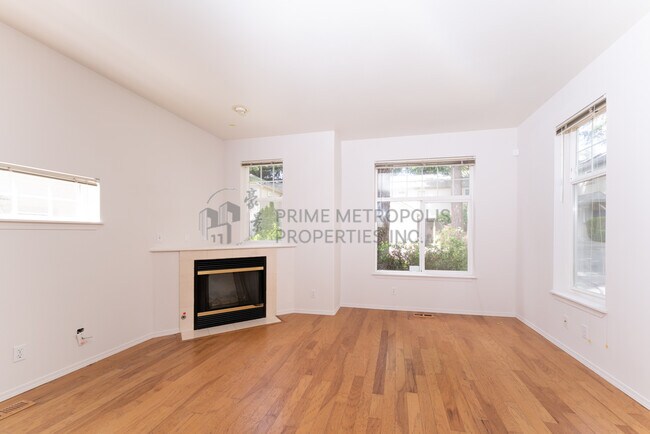 Photo - 9808 NE 130th Pl